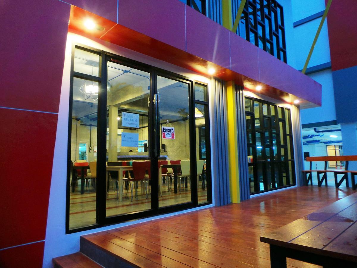 The Icon Service Apartment Si Maha Phot Exterior photo